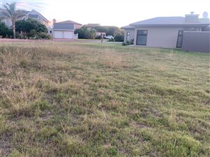 667 m² Land available in Mossel Bay Golf Estate