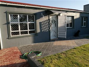 3 Bed House in Zeekoevlei