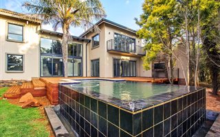 5 Bedroom House in Mooikloof Equestrian Estate