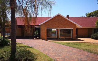3 Bedroom House in Constantia Park