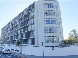 2 Bed Apartment in Claremont Upper