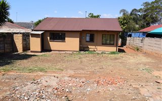 3 Bedroom House in Jan Niemand Park