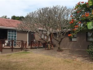 4 Bed House in Leisure Bay