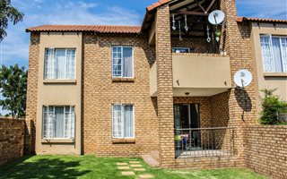 2 Bedroom Townhouse in Moreleta Park