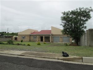 3 Bed House in Egerton