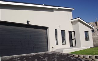 3 Bedroom House in Gansbaai and surrounds