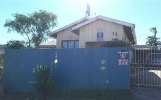 4 Bedroom Simplex in Trenance Manor