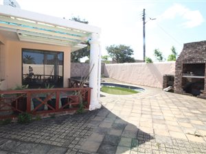 4 Bed House in Beacon Bay
