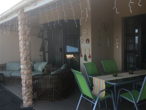 2 Bed Townhouse in Hibberdene