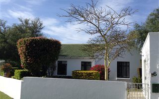 2 Bedroom House in Mount Pleasant