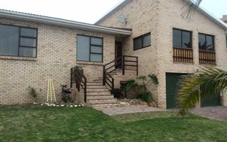 3 Bedroom House in Wavecrest
