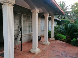 3 Bed House in Dersley