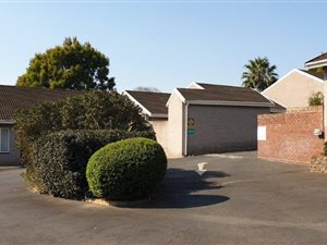 3 Bed Townhouse in Hayfields