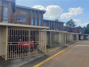 3 Bed Townhouse in Meyerspark