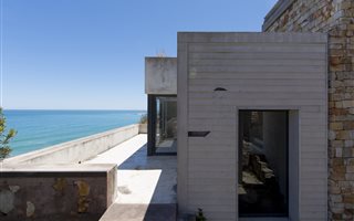 House in Misty Cliffs