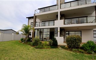 2 Bedroom Apartment in Plettenberg Bay