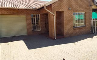 3 Bedroom Townhouse in Del Judor