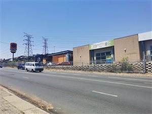 117 m² Retail Space in Glen Eagles