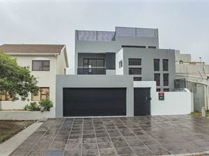 3 Bedroom House in Belthorn Estate