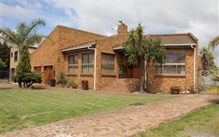 4 Bedroom House in Rouxville