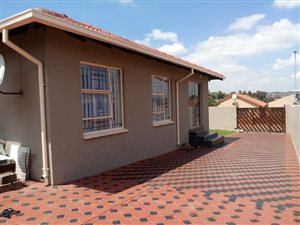 3 Bed House in Birch Acres