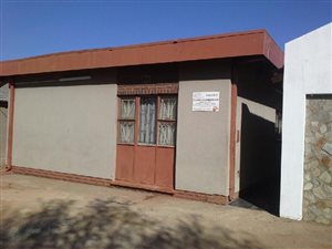 16 Bed House in Vanderbijlpark CE5