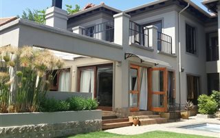 3 Bedroom Cluster in Ruimsig Country Estate