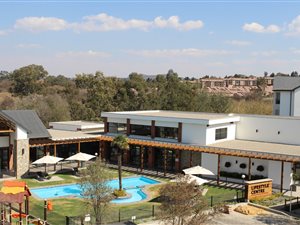 3 Bed Apartment in Olivedale