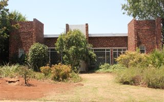 3 Bedroom House in Van Der Hoff Park