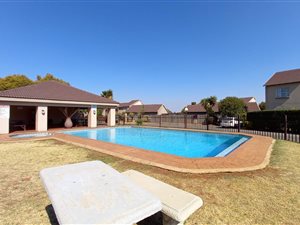 3 Bed Simplex in Pomona