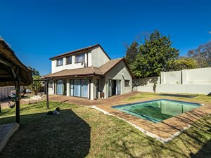 5 Bed House in Sandringham