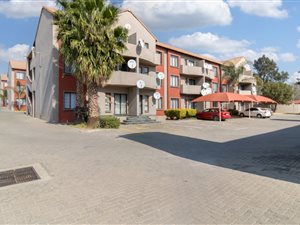 2 Bed Apartment in Erand Gardens