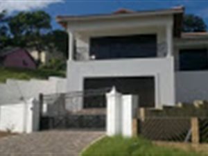 3 Bed House in Umhlatuzana