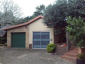 4 Bed House in Manors