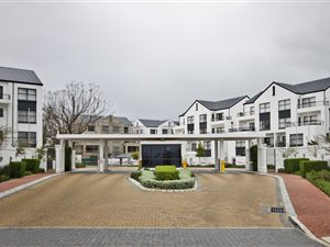 1 Bed Apartment in Somerset West Central