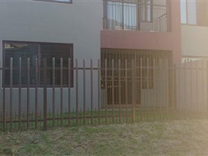 2 Bedroom Flat in Honeydew