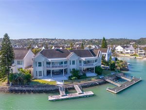 7 Bed House in Royal Alfred Marina