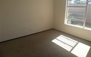2 Bedroom Townhouse in Brenthurst