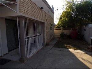 3 Bed House in Roodewal and surrounds