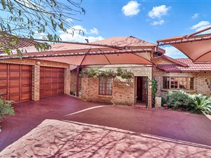 3 Bed House in Moreleta Park