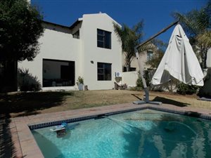 3 Bed Cluster in Eagle Trace Estate