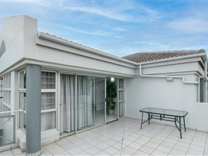 3 Bed Apartment in Willard Beach