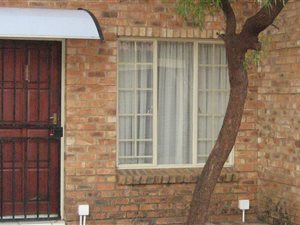 3 Bed Apartment in Theresa Park