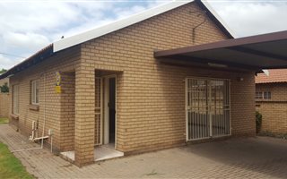 2 Bedroom Townhouse in Reyno Ridge