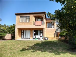 3 Bed Townhouse in Beacon Bay