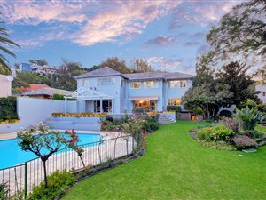 5 Bed House in Westcliff
