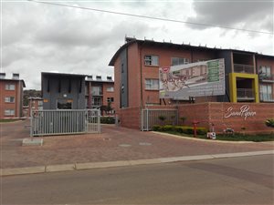 2 Bed Apartment in Montana Park