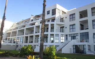 2 Bedroom Apartment in Santos Bay