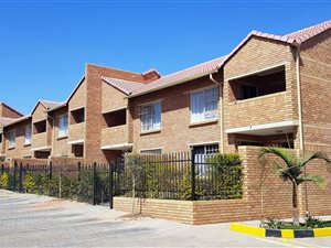 2 Bed Townhouse in Elarduspark