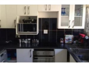 3 Bed Duplex in Lyttelton Manor
